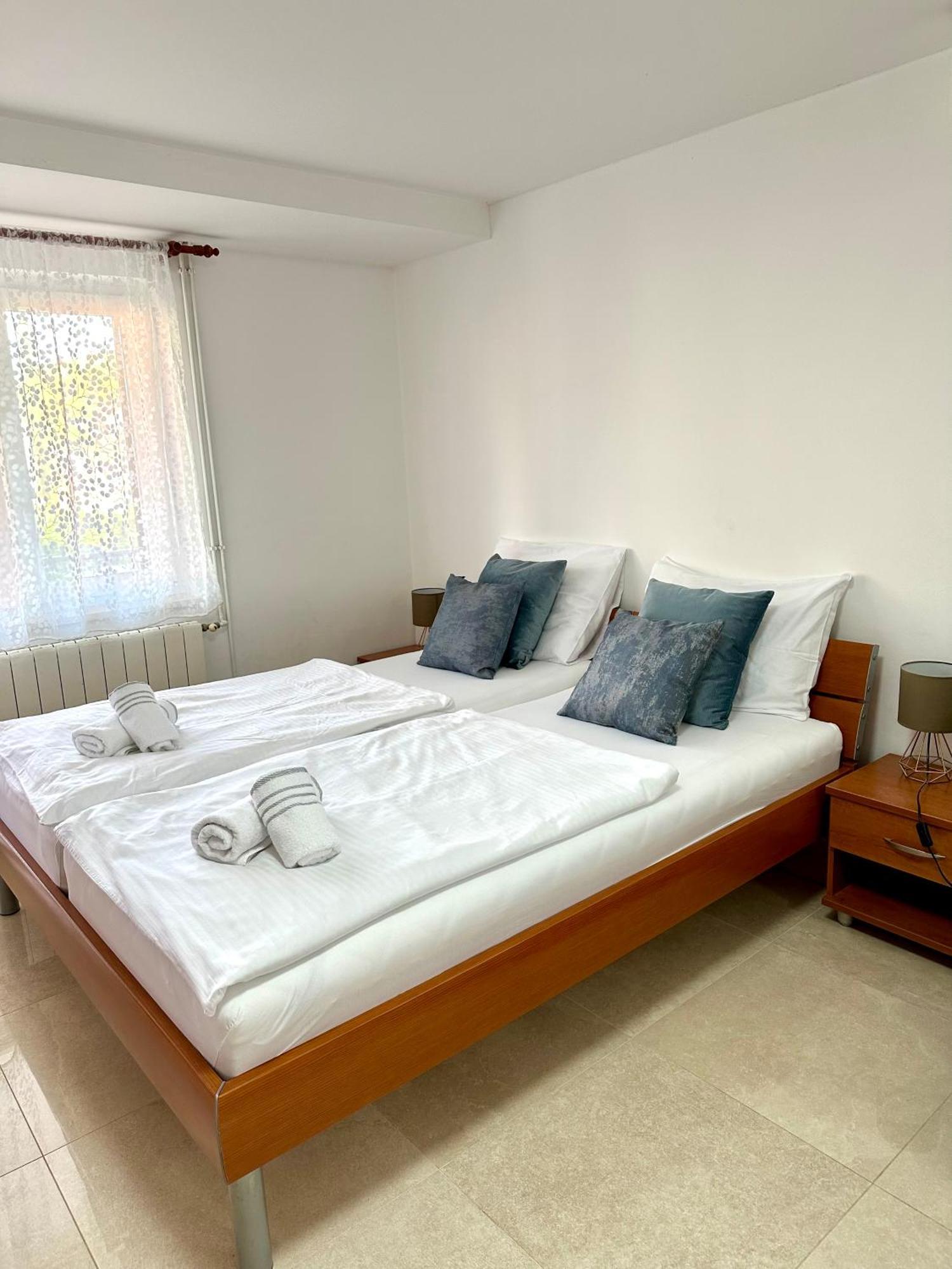 Apartment Sara Njivice Buitenkant foto